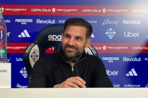 小法：巴斯托尼被嘘？他以后是意大利队长，他很聪明肯定能挺过去