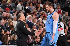 泰伦·卢：祖巴茨每年都在进步 从末节无法登场到能够打终结阵容