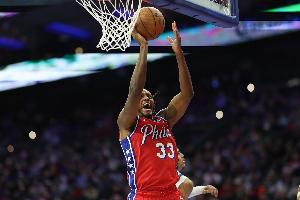 贾巴里·沃克打趣：平时我性格有点不正常 但球场给了我释放机会