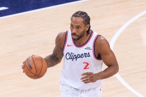 泰伦·卢：伦纳德总是以身作则 他会用自己的行动来领导球队