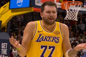 还在抱怨呢？！东契奇吃到本赛季第15个T 再吃1个T将自动禁赛！