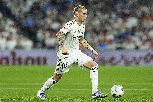 官方：马斯坦托诺被停赛2场，赫伊森、卡雷拉斯累计黄牌停赛1场