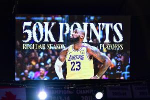 震古烁今！去年今天：詹姆斯砍下生涯第5万分 历史第一人