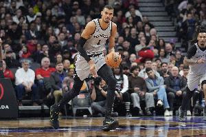 文班统治活塞：马刺专克持球核？