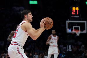 喷火！谢泼德近5场比赛场均砍下22.2分 命中5.2个三分球