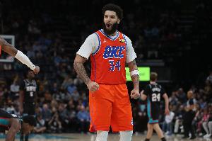 亚历山大：肯威时刻准备着打出了关键表现 他完美地回应了期待