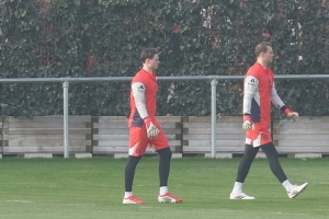 图片报：诺伊尔将在周六对阵门兴时复出，已经恢复健康