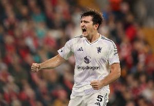 邮报：马奎尔在希腊的重审开庭，此前被指控伤人、拒捕、企图行贿