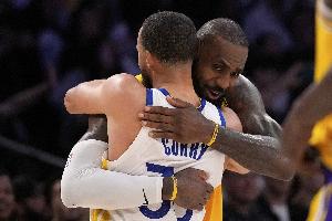 詹库谁改变比赛更多？路威：詹迫使超级球队诞生 库里创三分时代