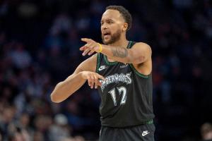 华子打趣球队打快：因为我们有海兰德&道苏姆和李凯尔啊