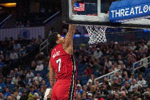 斯波：韦尔队友都鼓励他防守更积极主动 本来他应该是9次盖帽