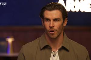 贝尔：C罗一直想进球、超越梅西 有几次我没传球自己打丢他很沮丧