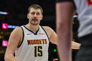 掘爵L2M：菲利波被推倒遭错判吹了他犯规 约基奇该6犯离场