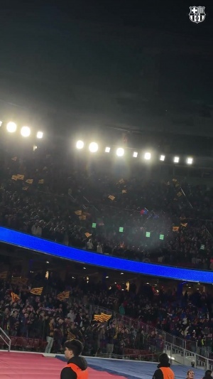 为你骄傲！巴萨一球之差无缘逆转，球迷为球员送上歌声与掌声