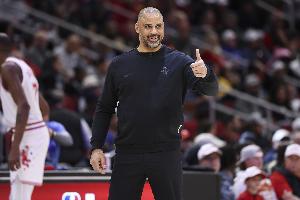 乌度卡：我们不是最快的球队 必须在半场进攻中打出节奏