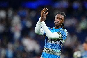 阿斯报：卡马文加将随皇马出征塞尔塔，但能否首发仍不确定