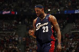 名记：联盟内部人士普遍认为 骑士是詹姆斯下赛季最有可能的去处