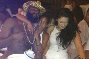 老鹰致敬夜店？米勒：我从未在那撒过币 店里可能挂着哈登的球衣