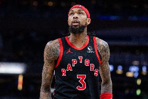 苦苦支撑！英格拉姆半场出战20分钟怒轰26分 首节独揽16分