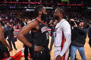 JR：韦德＞哈登 没见过韦德退缩或在场上毫无表现 哈登防不住韦德