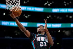 灰熊因伤再缺战四人：科沃德小皮蓬在列 对阵开拓者仅剩8人应战