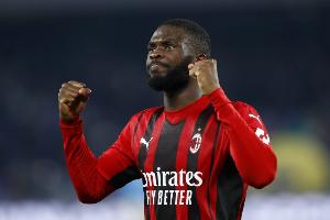 托莫里：马尔蒂尼当初打电话称想签我 儿时玩FIFA选圣西罗做主场