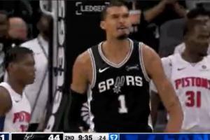 我要打十个！文班点飞防守突破2人补防 顶防上篮不中力压2人补扣