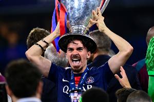 维蒂尼亚：现不考虑去皇马或沙特 佩德里、内维斯、B费前三我第四