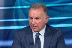 尤文旧将：巴斯托尼被嘘挺荒谬的，这个标准60%到70%的球员都该嘘