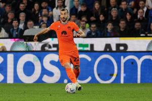 全市场：国米计划向37岁姆希塔良提议降薪续约1年，降到250万欧