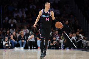 希罗：我一直因为吃到技术犯规被罚钱 我妈肯定不会高兴的