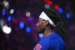 场均10分1.7帽！活塞主帅：斯图尔特攻防能带来的东西实在太多了