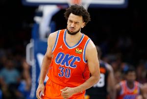 Scotto：骑士与前雷霆球员奥利维耶·萨尔签下了一份双向合同