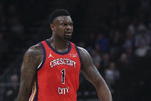 猛虎出笼！锡安上半场8投5中&罚球5中5 拿下15分3篮板