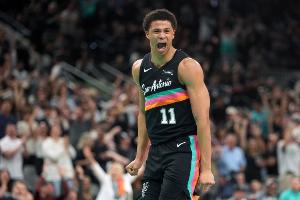 卡布：我父亲执教过小卡 后者还记得我小时看球的样子&他鼓励我