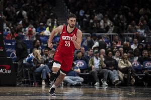 申京：我能持球推进 但我之前有点犹豫 之后需要更快做决定