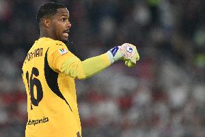 前米兰门将：索默很出色，但非要选一个我会选择迈尼昂