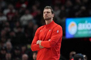 斯普利特：霍乐迪带领了我们几分钟 但火箭有杜兰特&阿门和申京