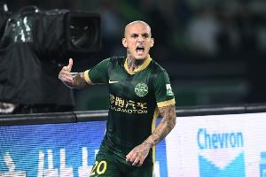 热议米特里策半场传射：实在是太厉害了，踢中超感觉像玩儿一样