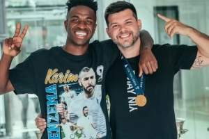 马卡：维尼修斯和帕奎塔的形象顾问在巴西被枪击，目前情况稳定