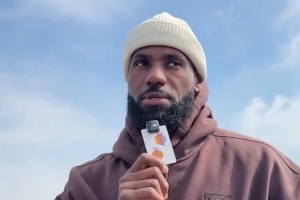 最爱的女运动员？詹姆斯父子等7人选择小威 八村选择大坂直美