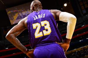 杰弗森：文班和詹姆斯一样天花板是历史Top5 很多人只为生存而战