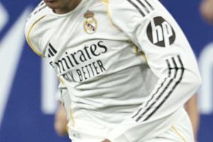 阿斯：皇马目标每年球衣赞助收入3亿欧，正推进与3大赞助商续约