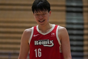 混音背靠背对阵山谷太阳 杨瀚森本场比赛继续首发出战！