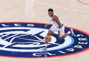 拼下关键篮板&两罚全中！马瑟林15中6拿下21分10篮板