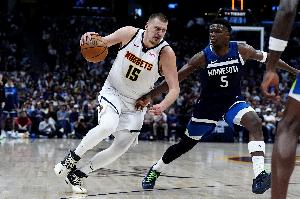 约基奇：我现在最爱看华子打球 不知道为何我总是关注他们的比赛