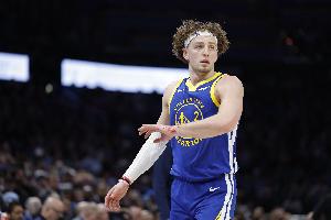 三分比罚球准！波杰姆斯基三分6中4&罚球4中0 拿到14分8板4助2断