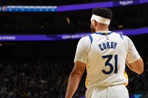 科尔：小库里将复出 霍福德波津已提前返回金州明天能出战公牛