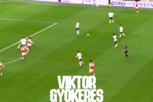 官方：约克雷斯对阵热刺时弧顶抽射破门，当选阿森纳2月最佳进球