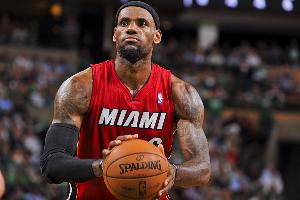 名嘴：詹姆斯最伟大时刻是12年东决G6 那场输的话生涯蒙上阴影了